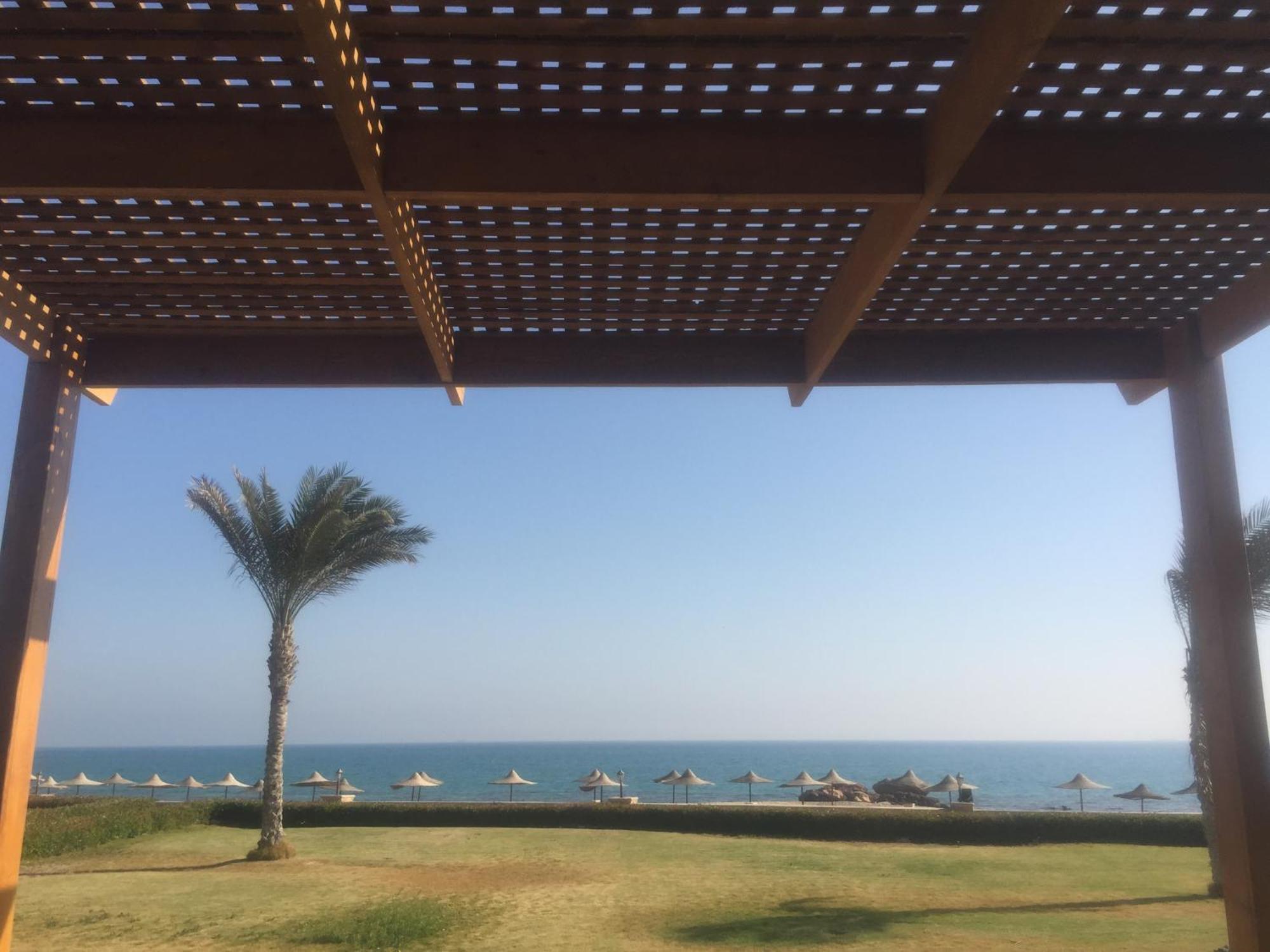 Beach Front Chalet Ain Sukhna Buitenkant foto